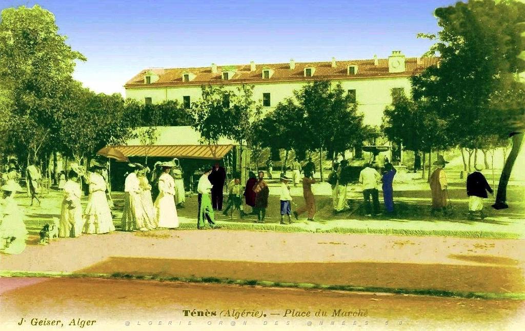 Tenes - Place du marche.jpg